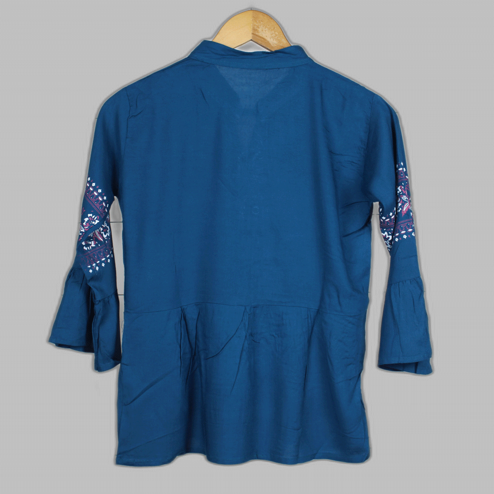 Regular Sleevs Printed Blue Top for Women